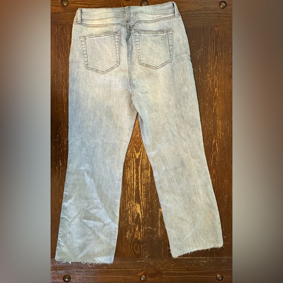 Women’s, high rise/slim straight light denim jeans size 11 - Picture 2 of 3